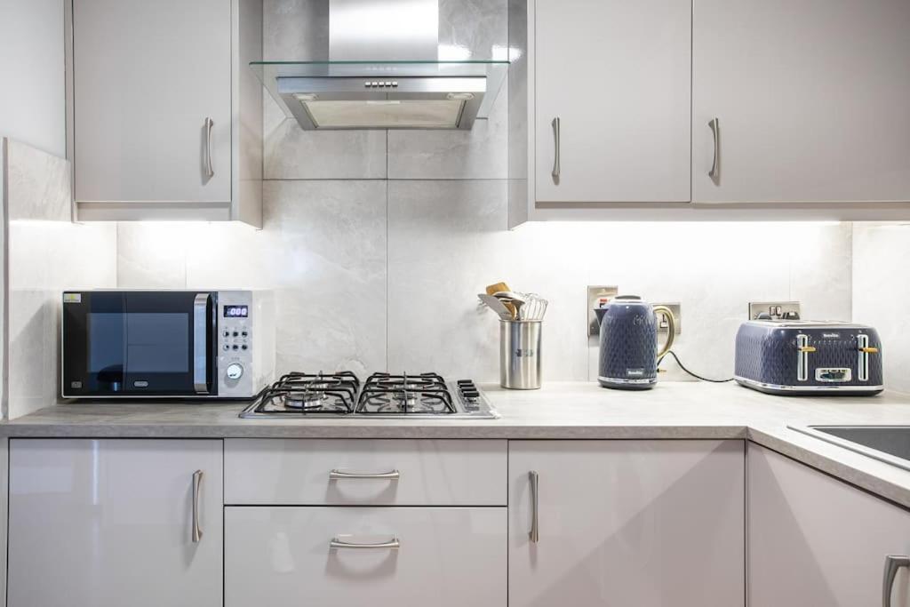 Appartement 5* Ultra Luxury, Great Views, Underground Parking à Belfast Extérieur photo